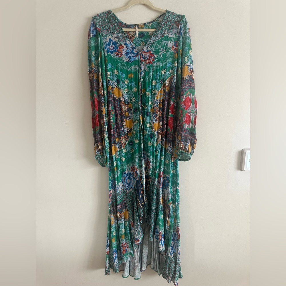 Free People boho print Maxi long sleeve tunic fastened with buttons size X Small